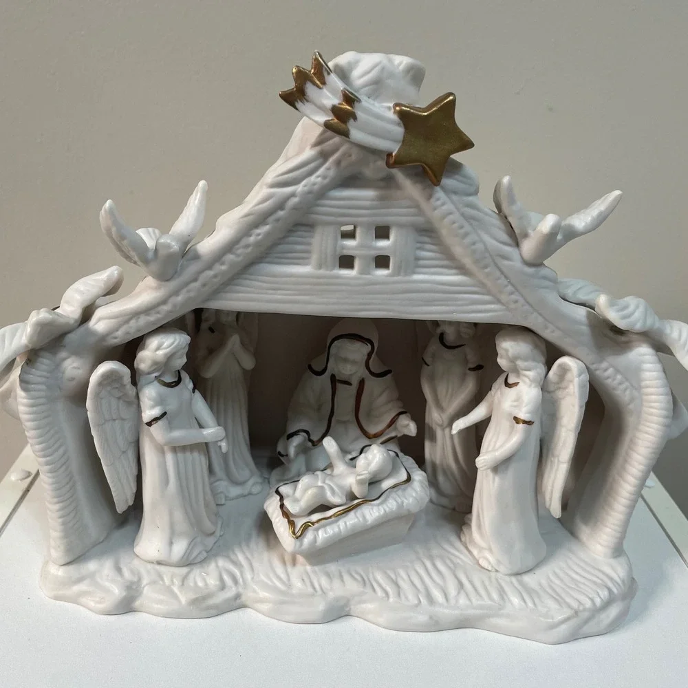 Vintage Ceramic Nativity‎ Scene Lighted Christmas Decoration White Gold